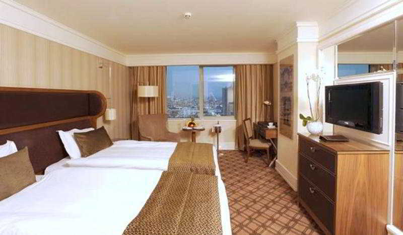 Otel Titanic Port Bakirkoy